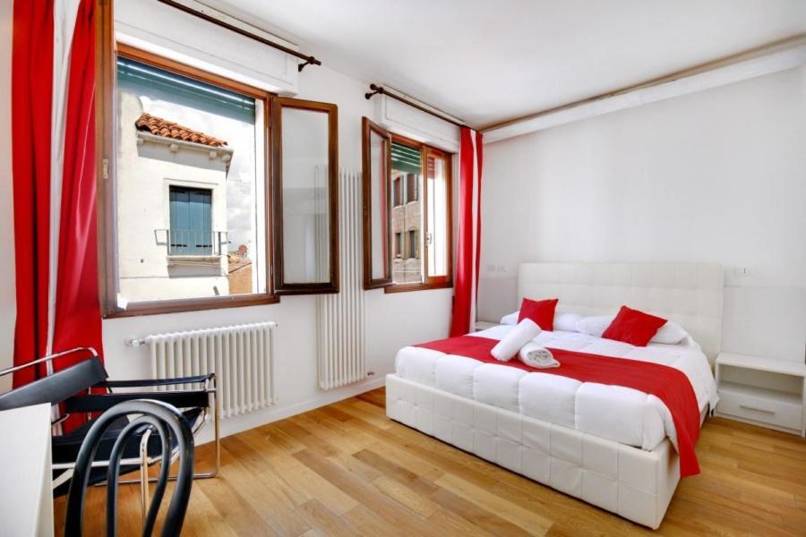 Fenix La Boheme Appartement Venetië Buitenkant foto