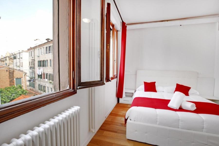 Fenix La Boheme Appartement Venetië Buitenkant foto